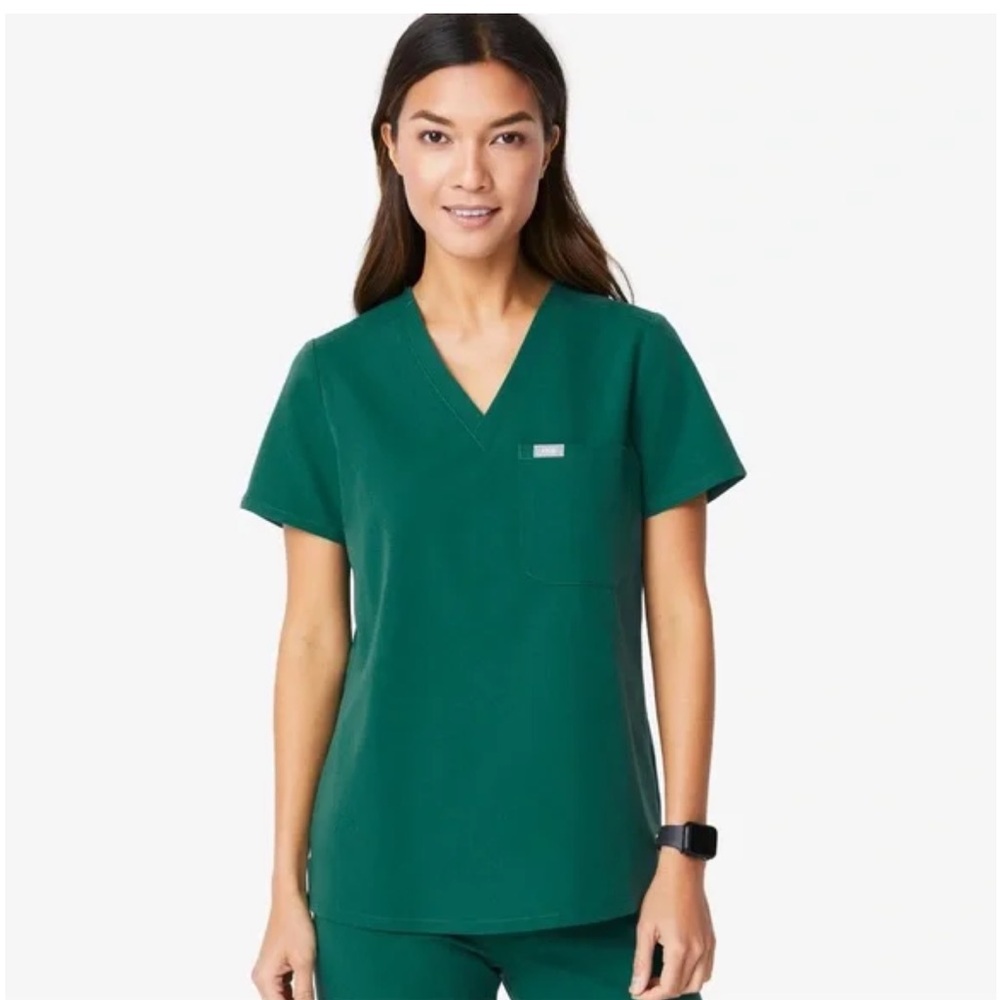 FIGS Women's Catarina One-Pocket Scrub Top, XXS, Hunter Green